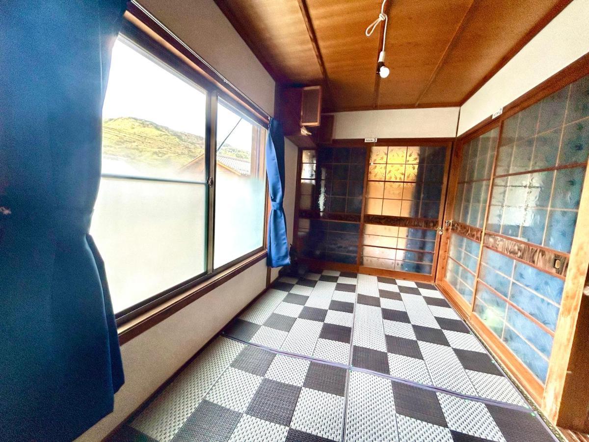 四国旅行のhub拠点 古民家ゲストハウス Heso Camp Miyoshi  Exterior foto
