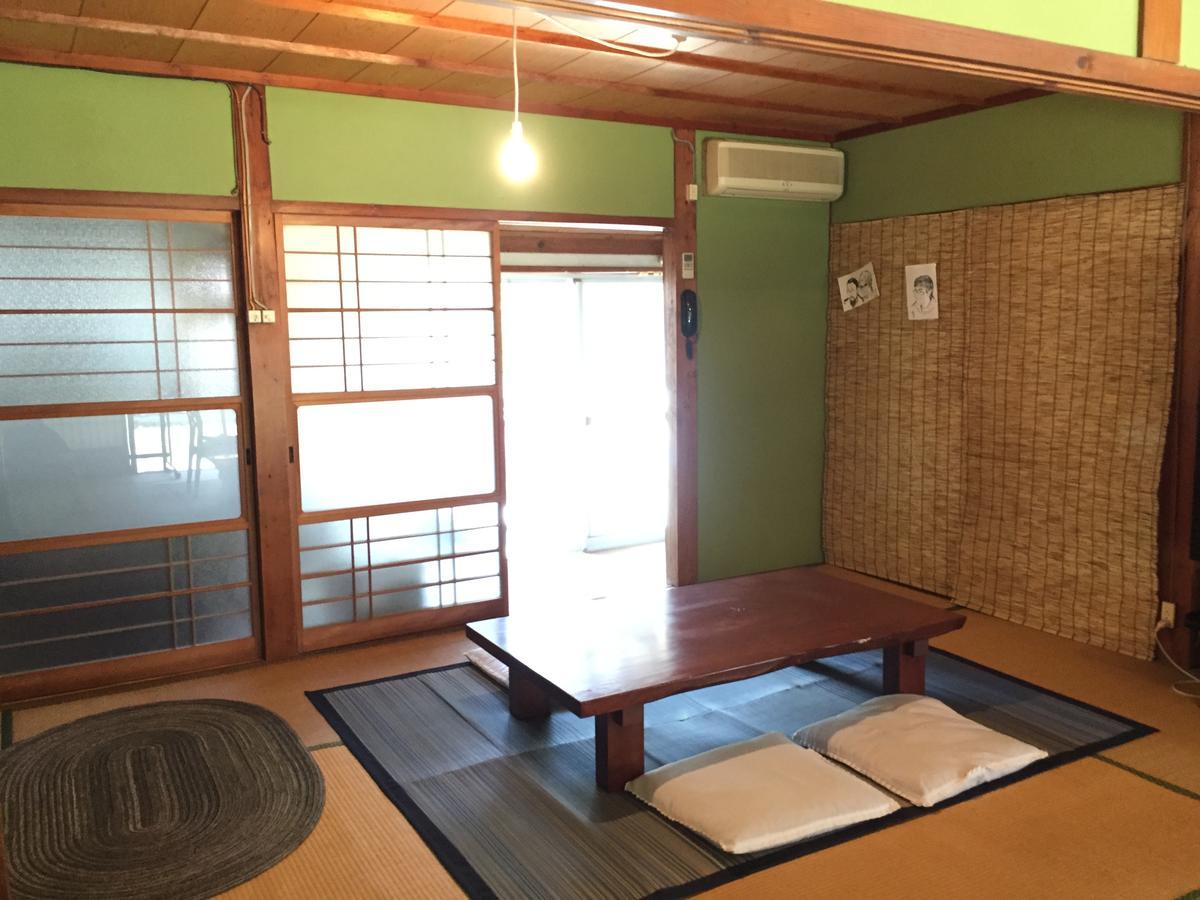 四国旅行のhub拠点 古民家ゲストハウス Heso Camp Miyoshi  Exterior foto
